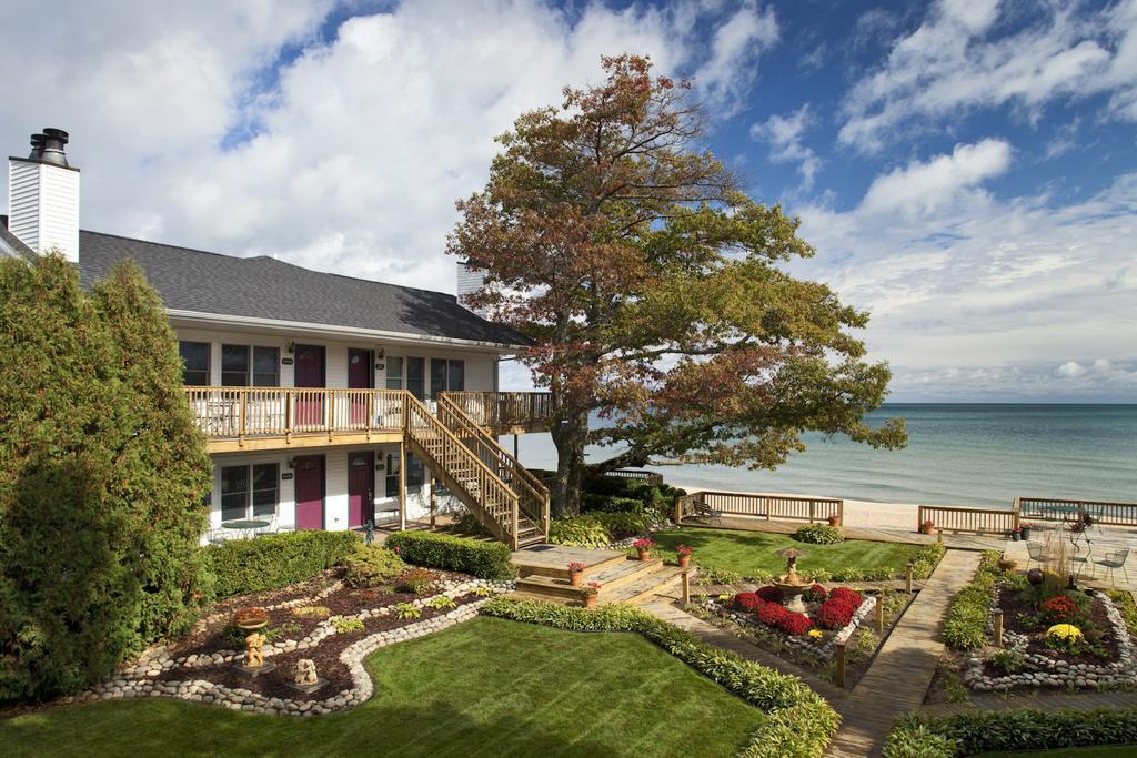 Huron House Panzió Oscoda Kültér fotó